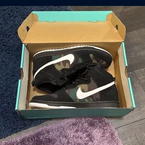 Nike SB Dunk High Pro Camo